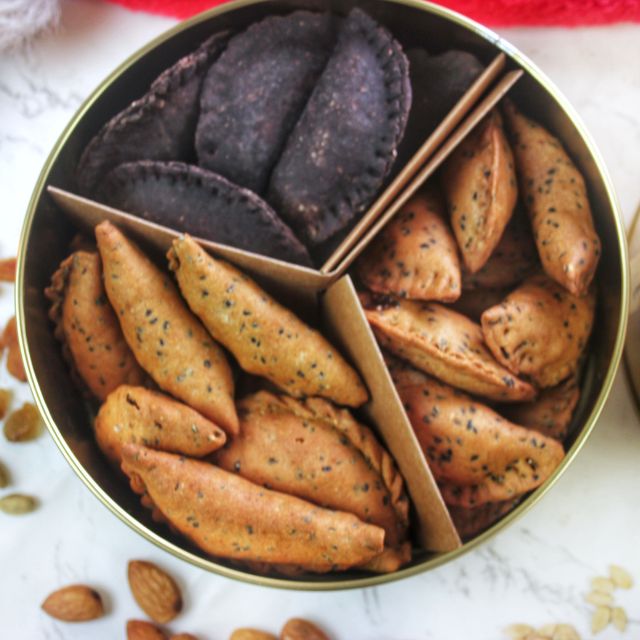 Assorted Date Sweetened Crunchy Karanji or Gujiya - 3 flavours | Made with Premium Dry Fruits & Nuts | Baked & Sugar-free