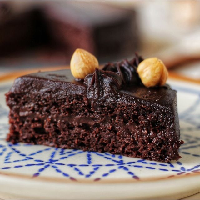 Roasted Hazelnut and Dark Chocolate Iced Cake